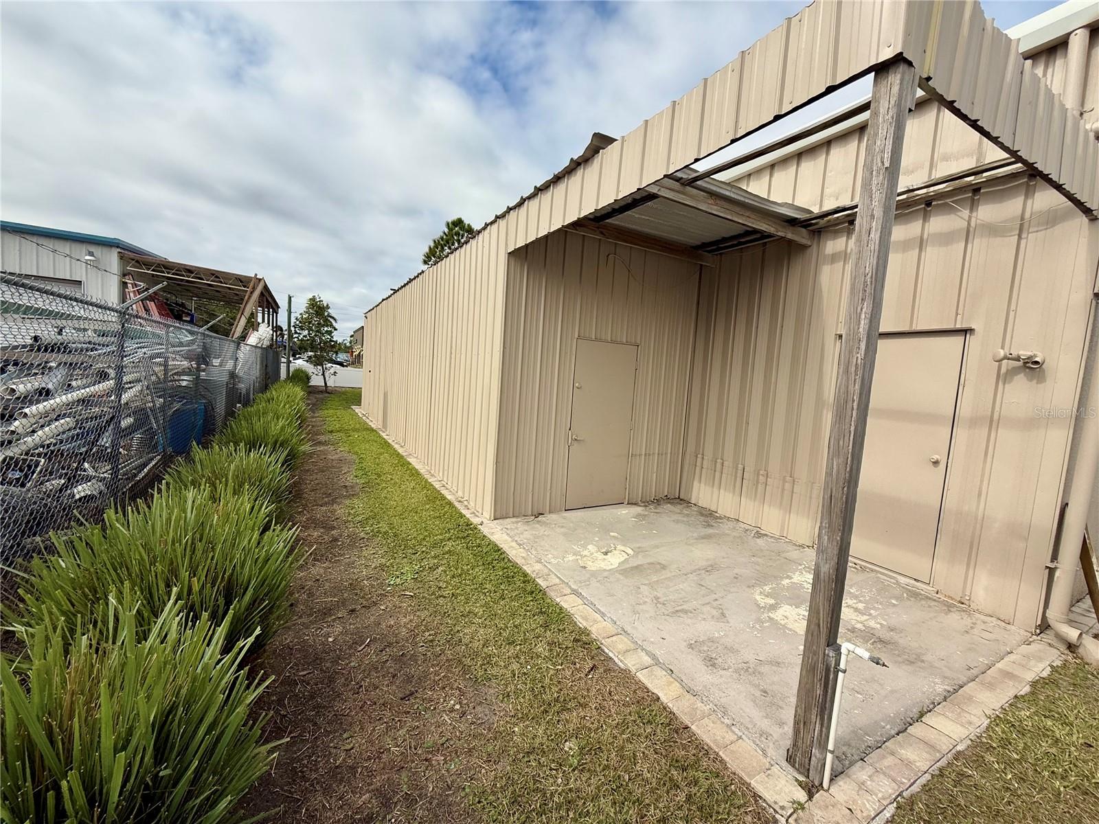 Image 29 of 69 For 121 Mckenzie Street