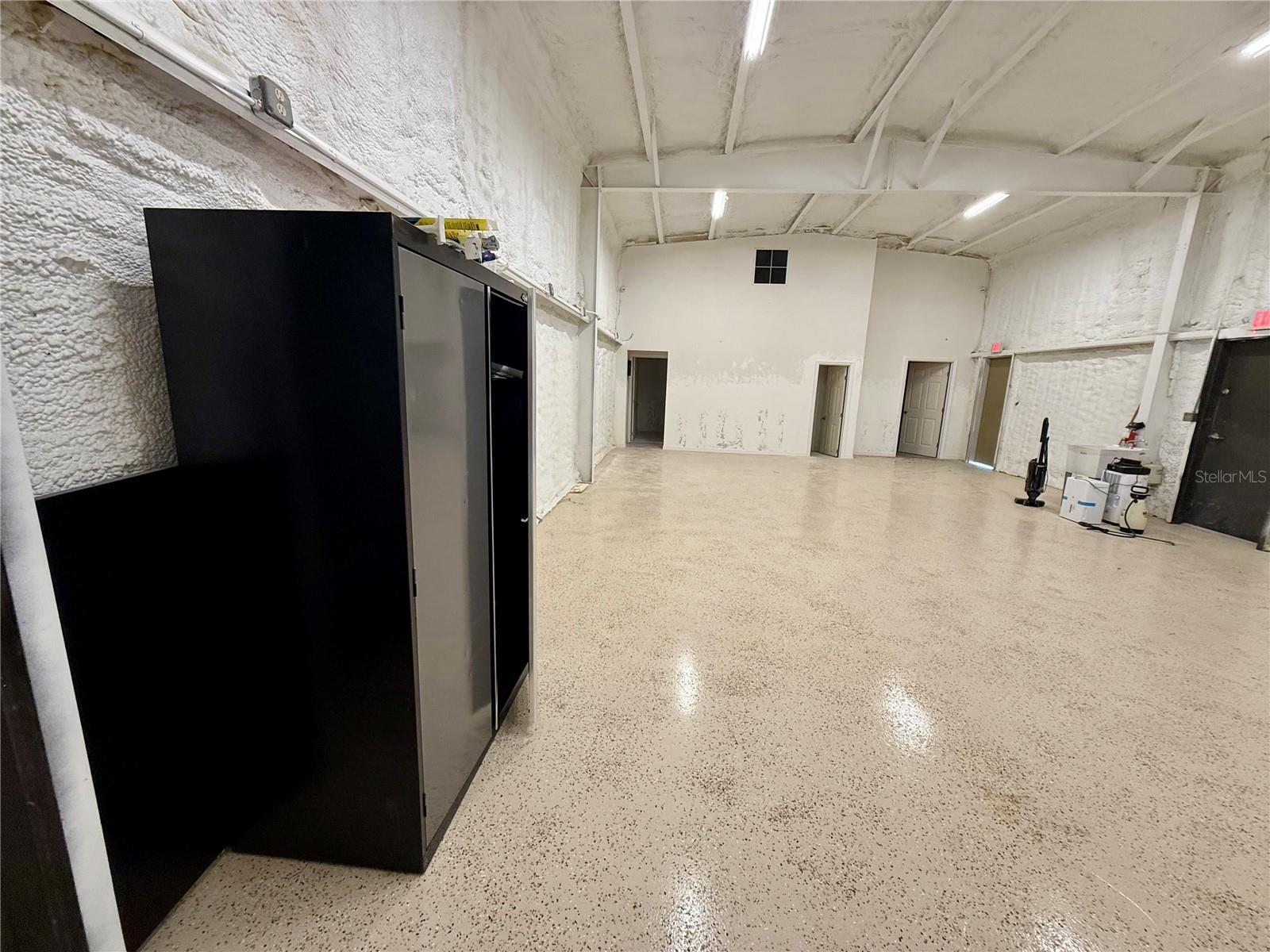 Image 37 of 69 For 121 Mckenzie Street