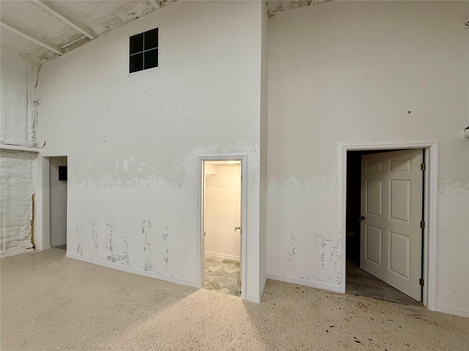 Image 41 of 69 For 121 Mckenzie Street