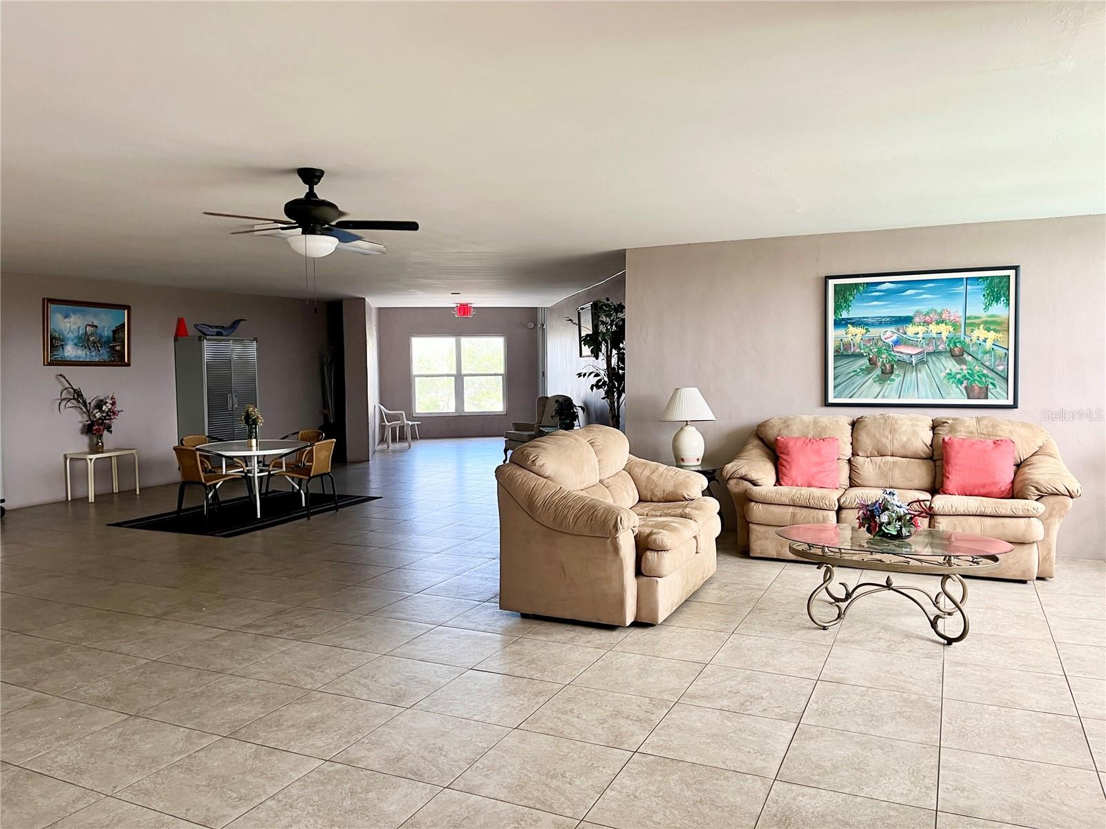 Image 19 of 23 For 3100 Harbor Boulevard 301