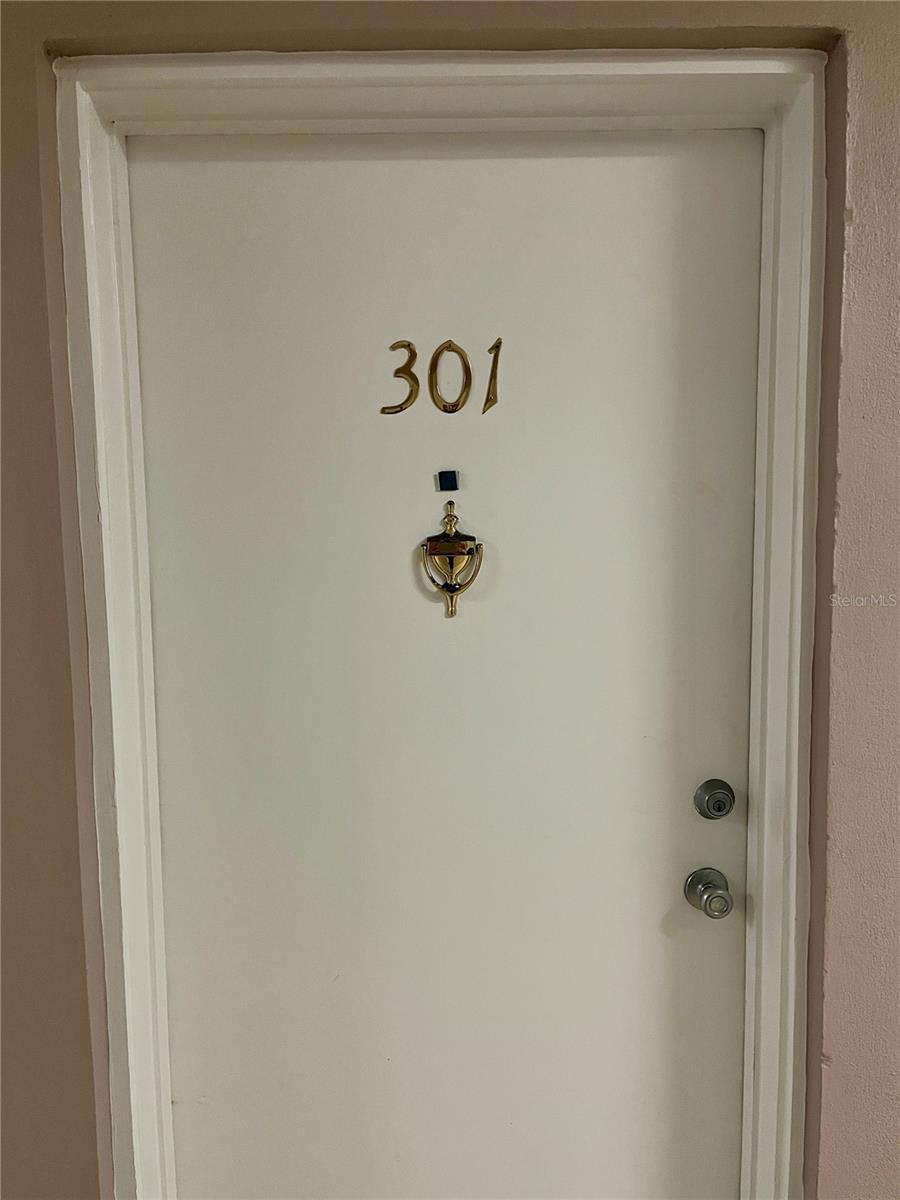 Image 3 of 23 For 3100 Harbor Boulevard 301