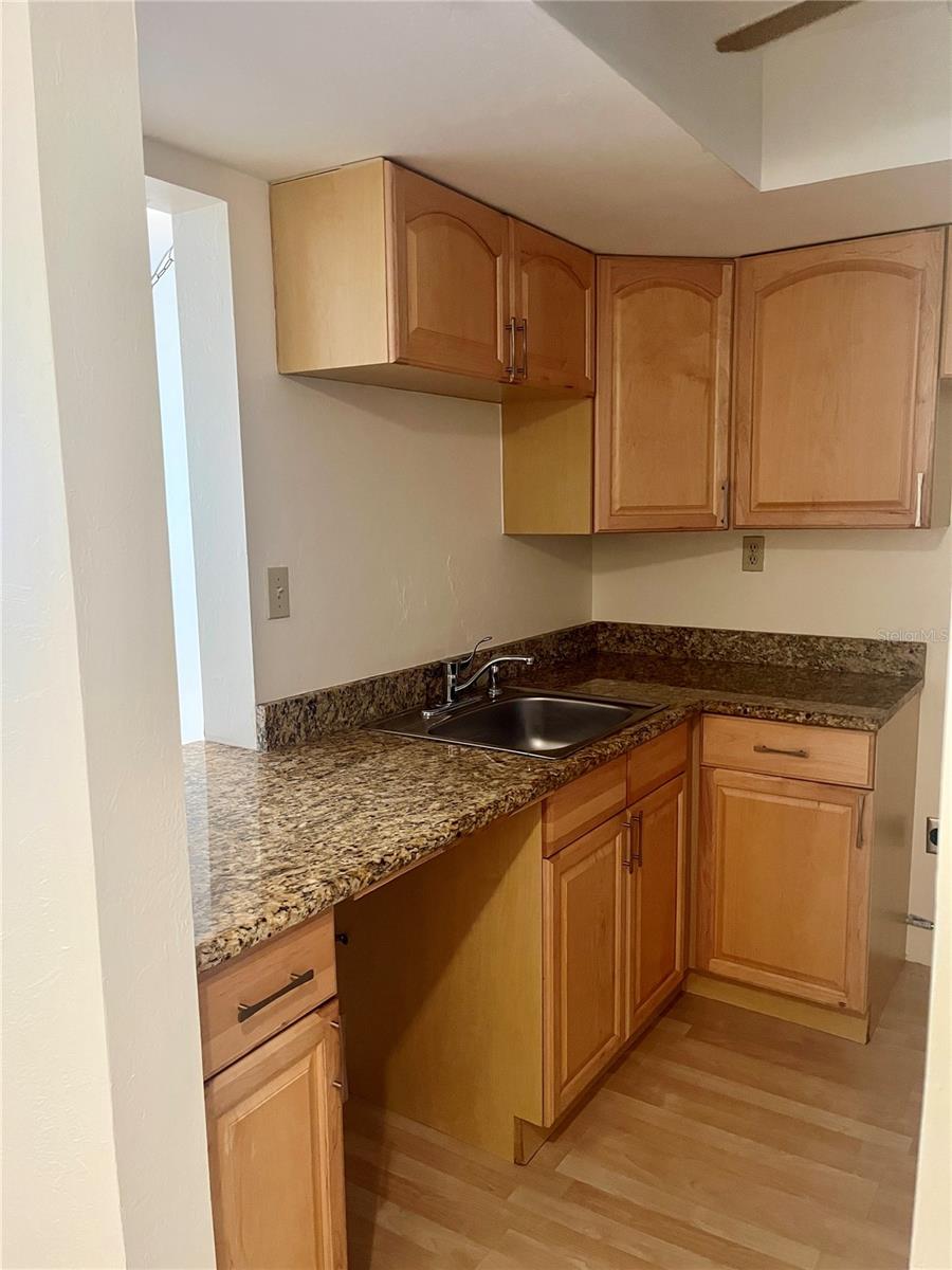 Image 5 of 23 For 3100 Harbor Boulevard 301