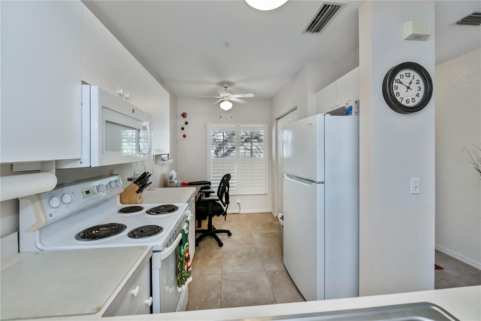 Image 15 of 72 For 19335 Water Oak Drive 202