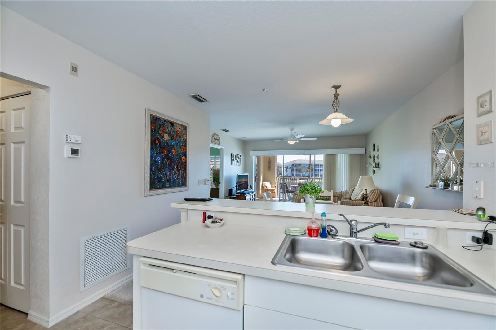 Image 21 of 72 For 19335 Water Oak Drive 202