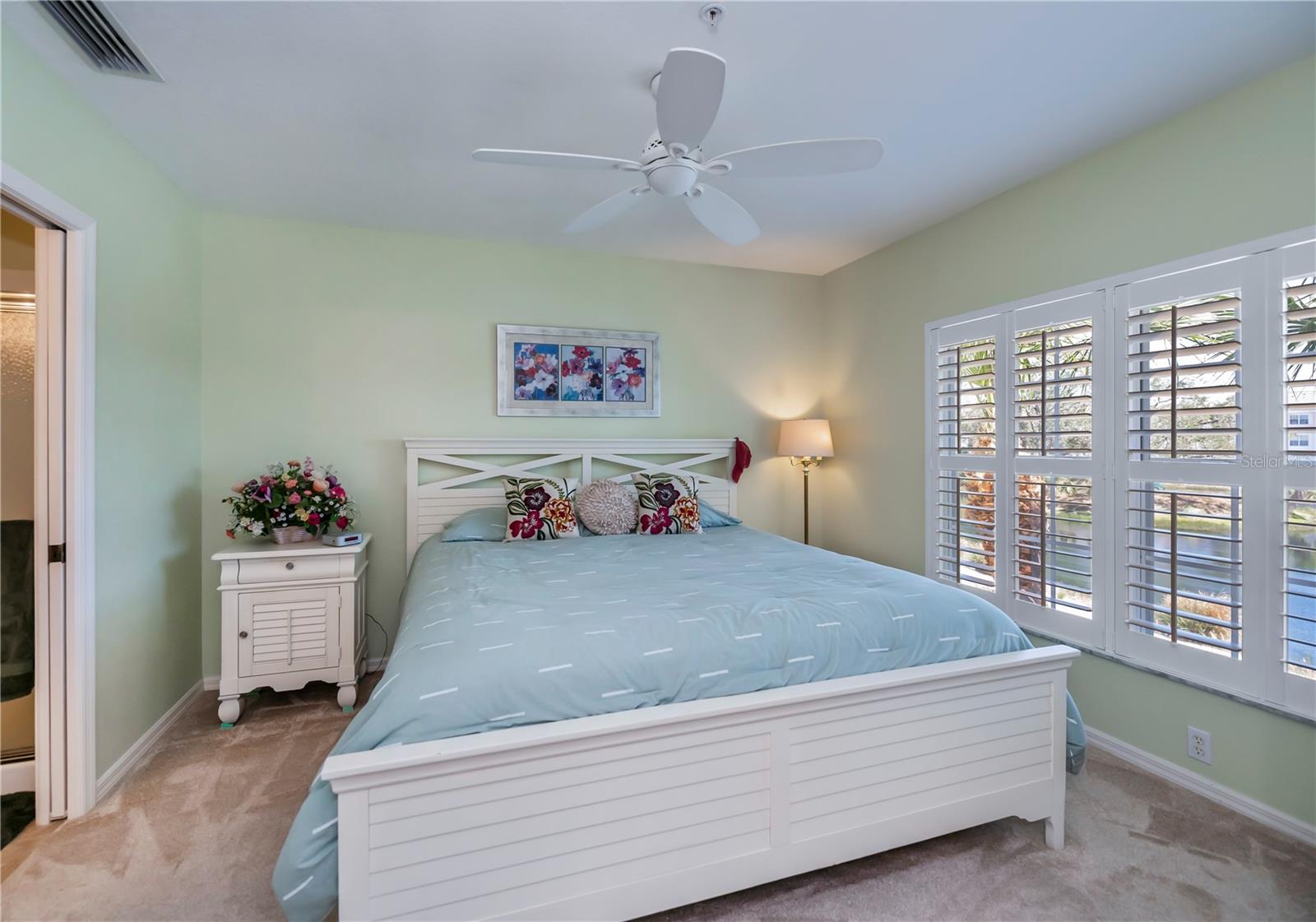 Image 22 of 72 For 19335 Water Oak Drive 202