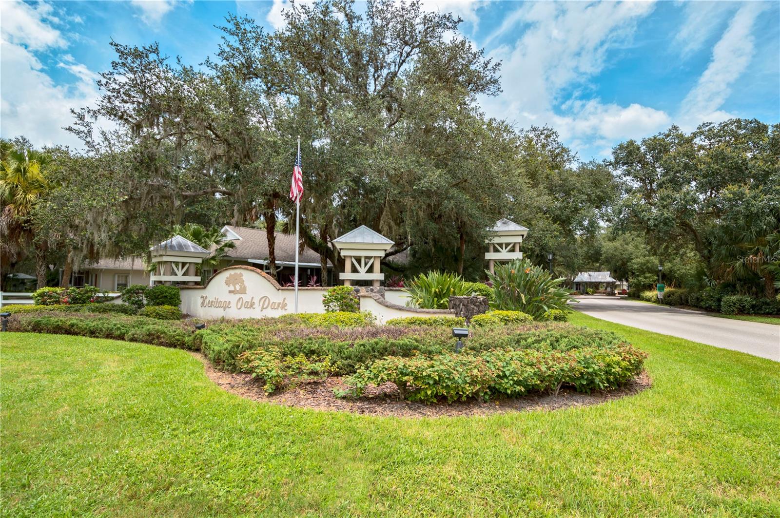 Image 44 of 72 For 19335 Water Oak Drive 202