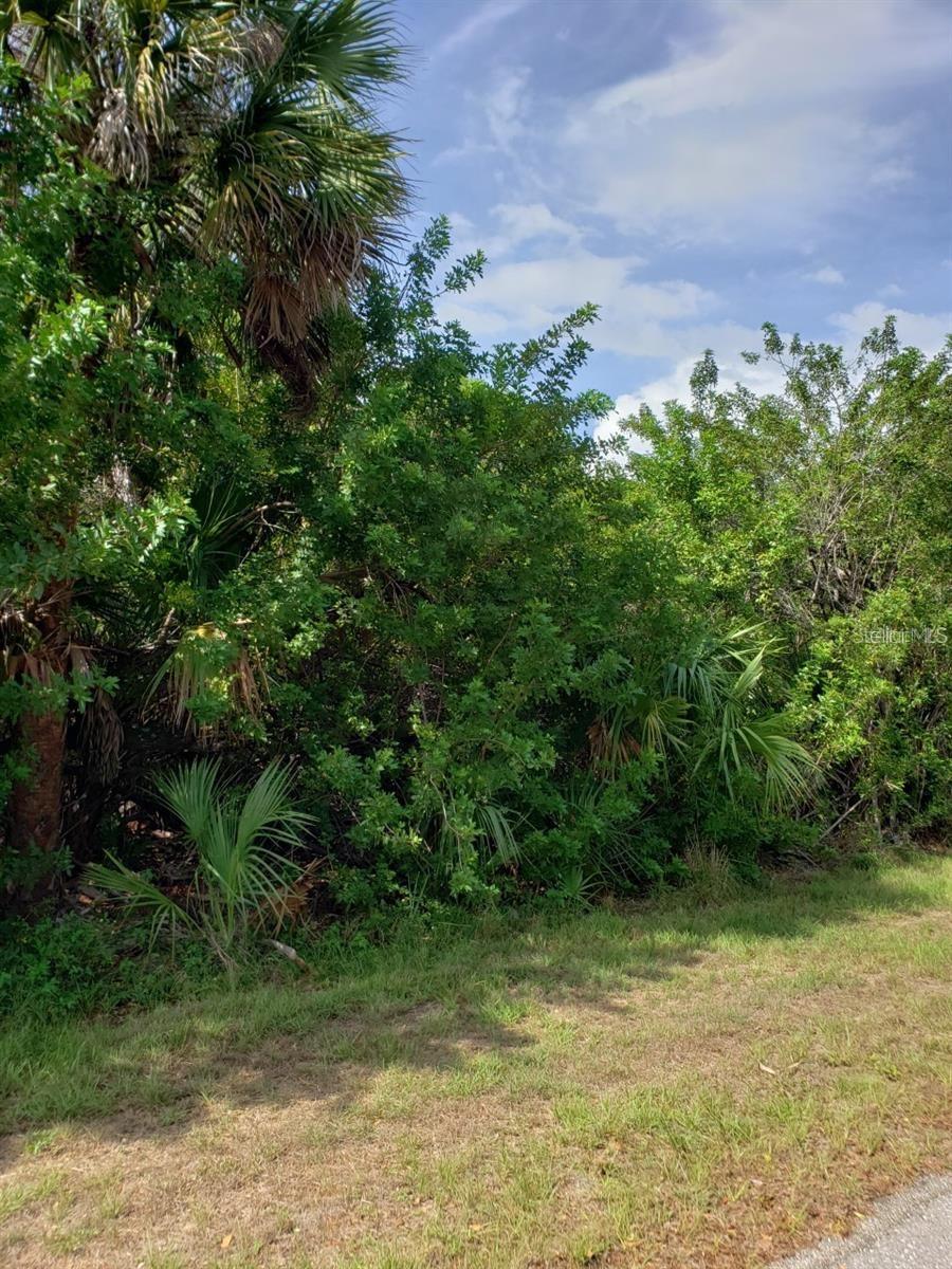 Image 2 of 3 For 18048,18040, 18056 Wing Avenue