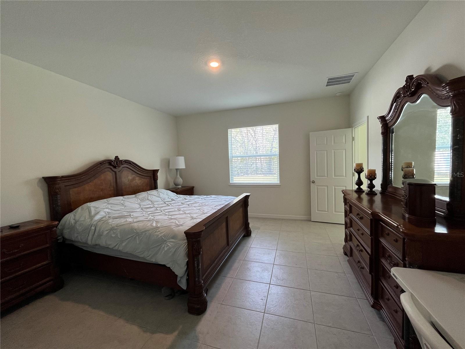 Image 4 of 18 For 5640 117th Lane Road