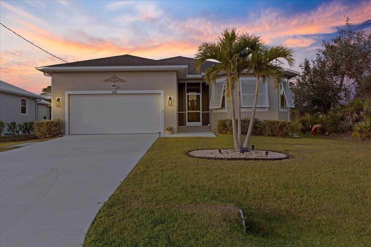 Image 2 of 38 For 122 Glades Drive