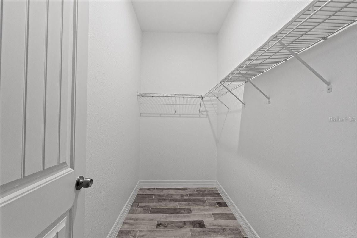 Image 23 of 38 For 122 Glades Drive