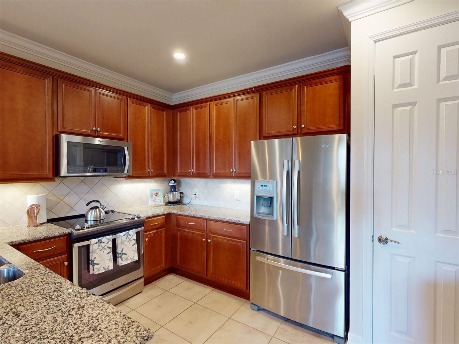 Image 14 of 47 For 2419 Daisy Drive