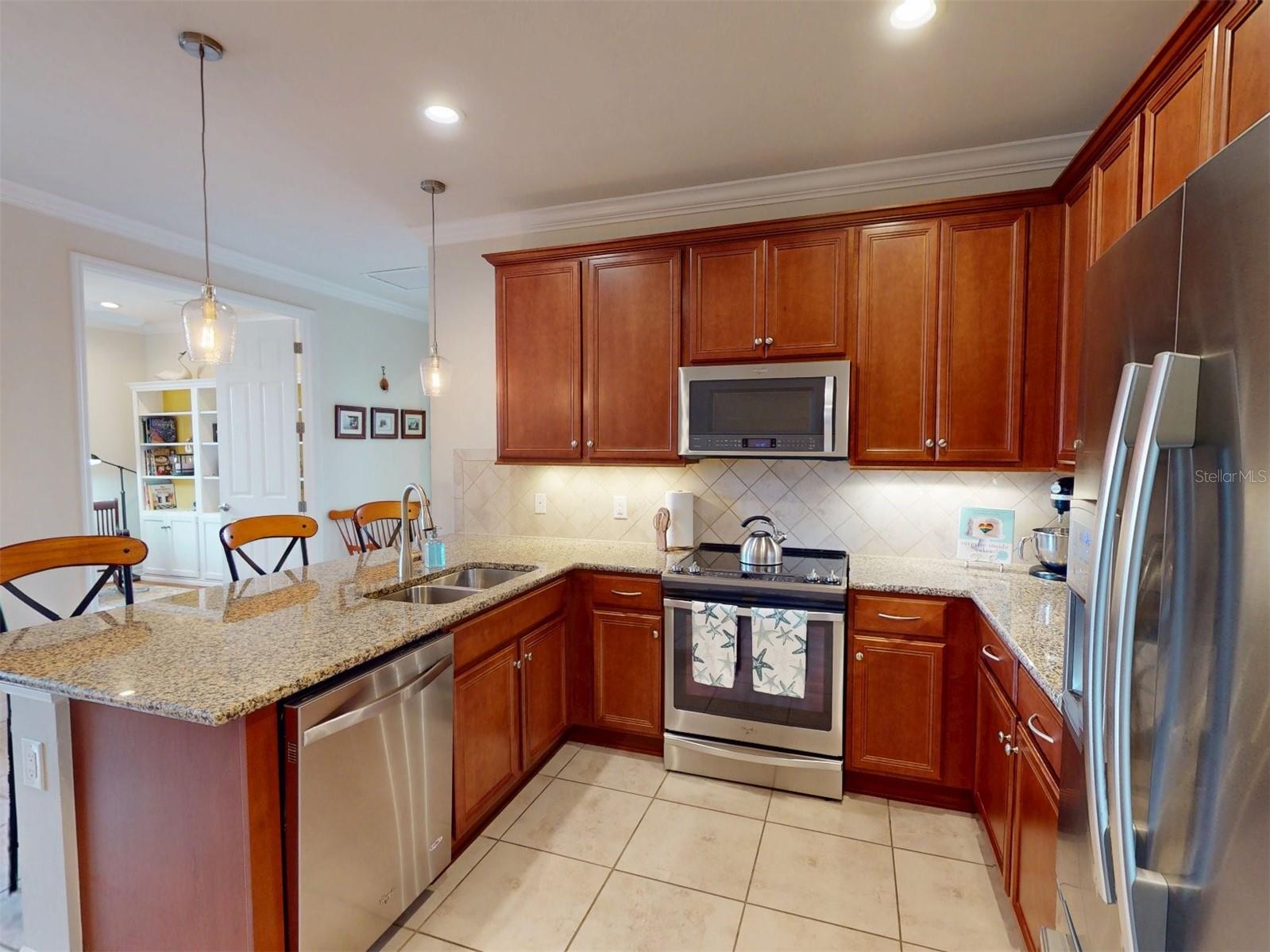 Image 15 of 47 For 2419 Daisy Drive