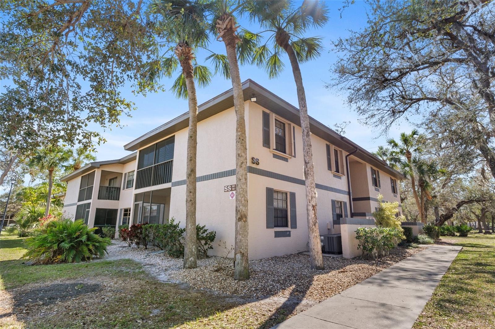 Details for 19505 Quesada Avenue Ss102, PORT CHARLOTTE, FL 33948
