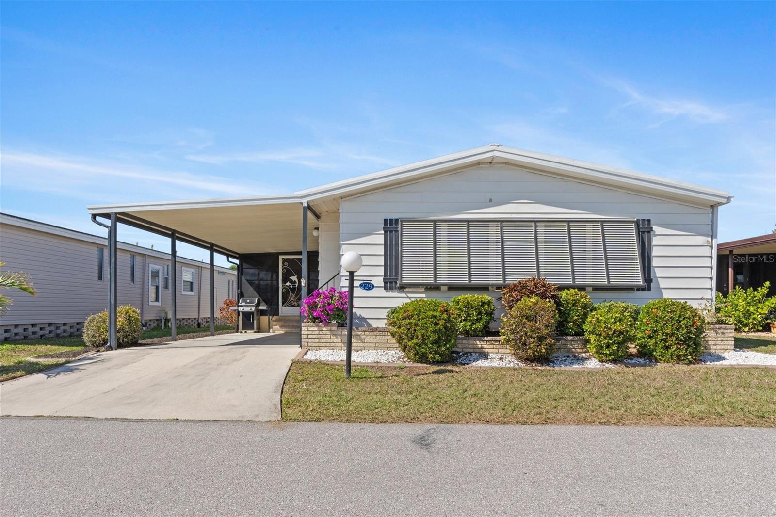 Image 2 of 84 For 229 Martinique Road