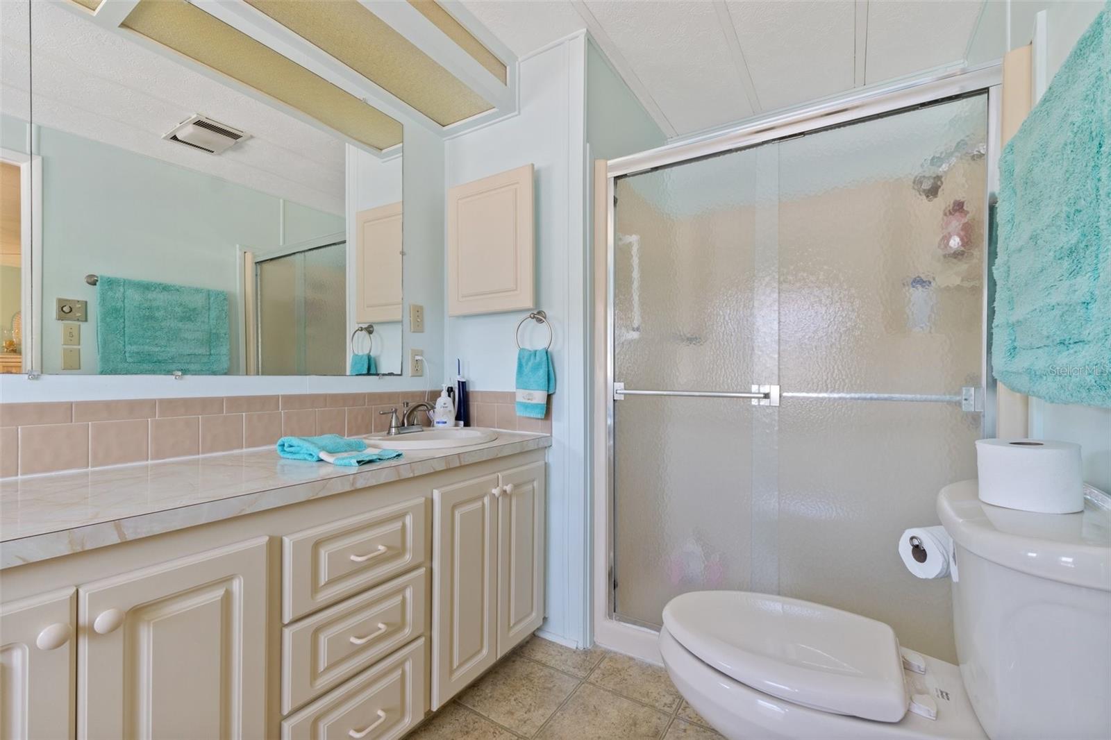 Image 22 of 84 For 229 Martinique Road