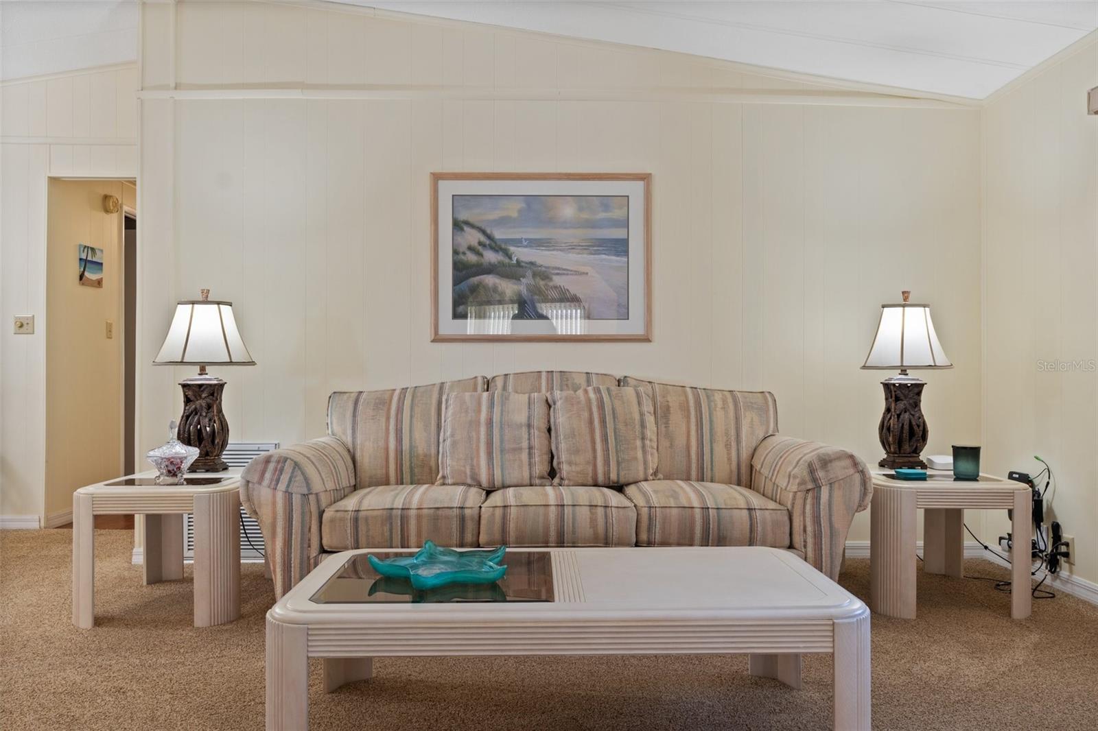 Image 28 of 84 For 229 Martinique Road