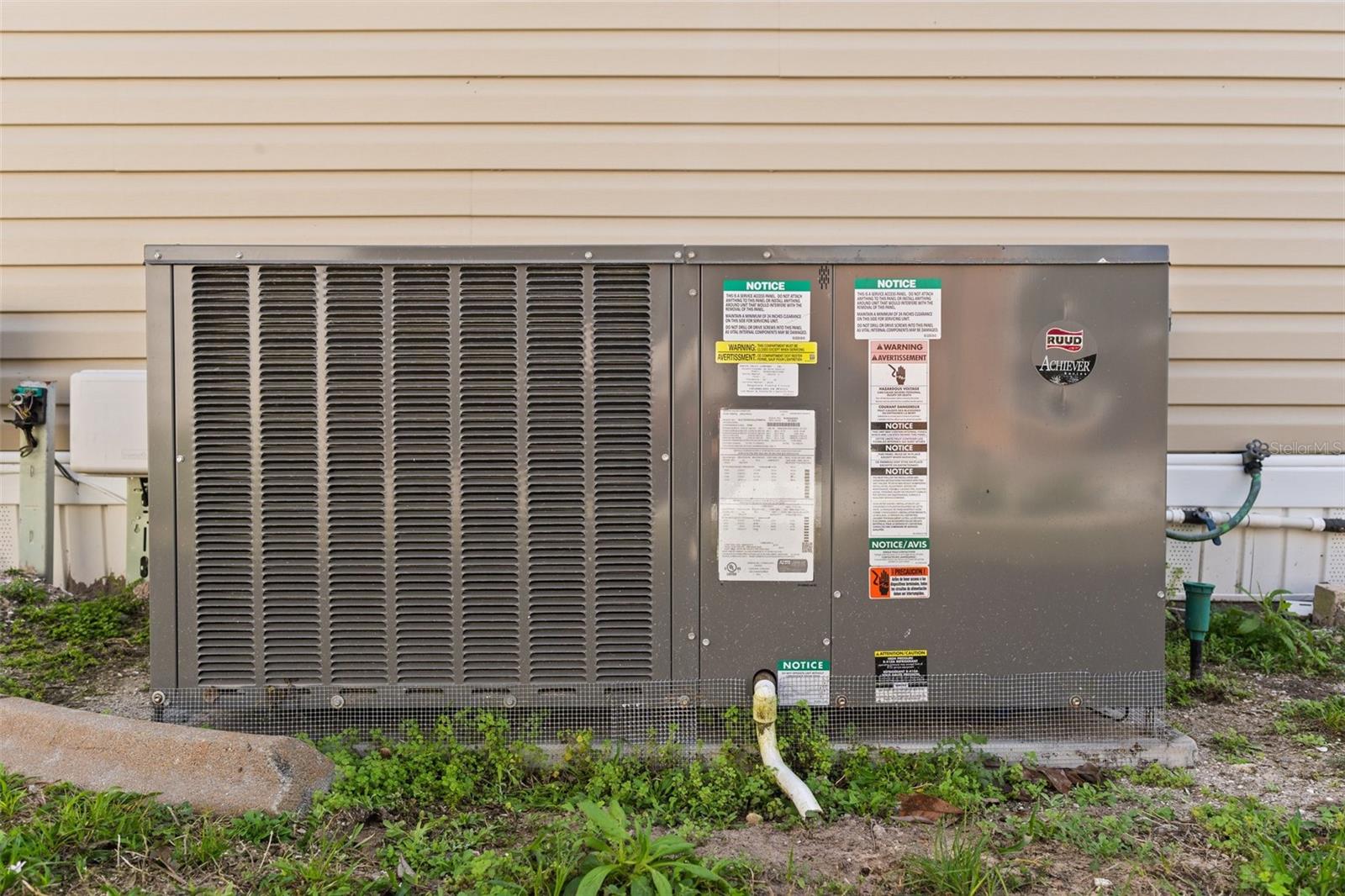 Image 40 of 84 For 229 Martinique Road