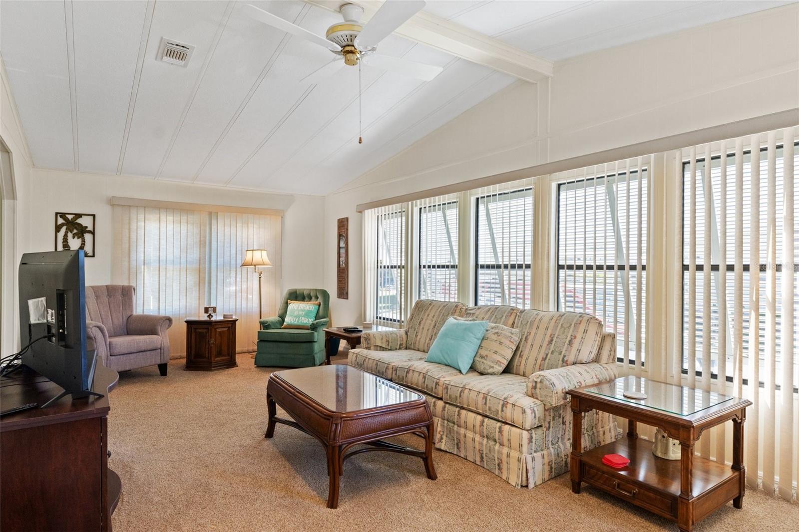 Image 5 of 84 For 229 Martinique Road