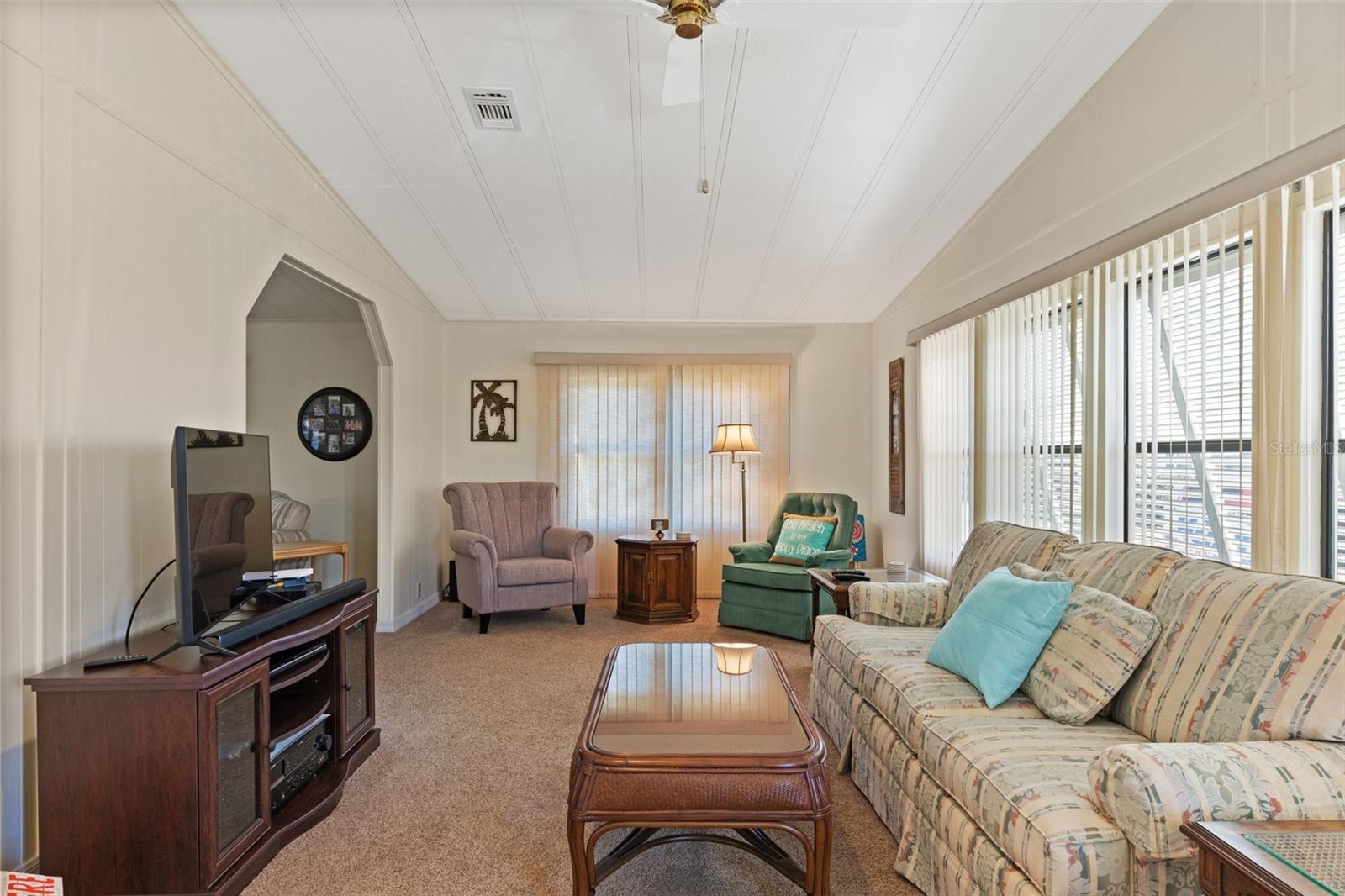 Image 6 of 84 For 229 Martinique Road