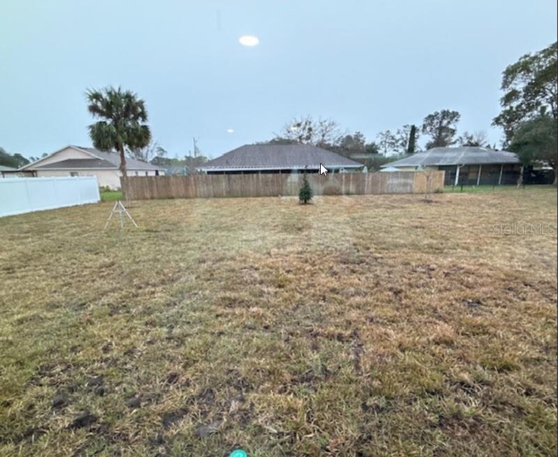 Image 9 of 11 For 16 Persimmon Drive