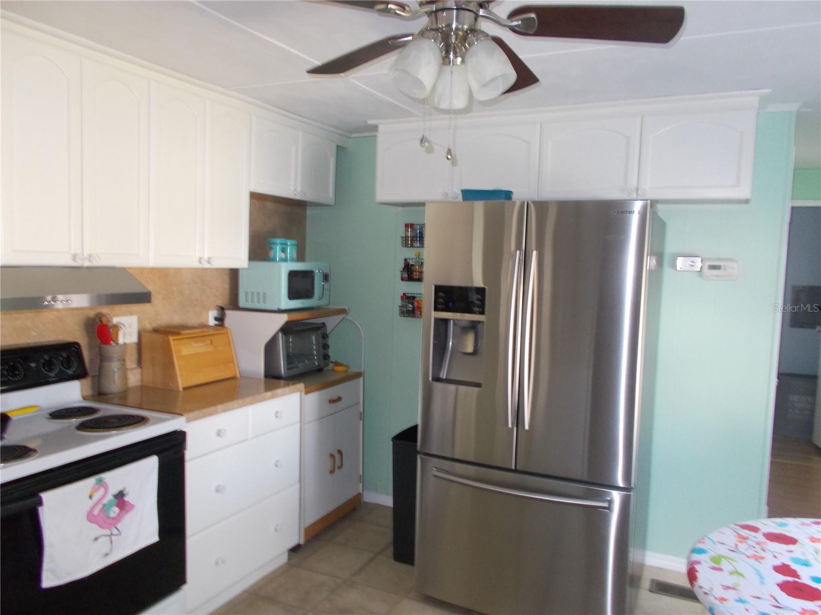 Image 4 of 54 For 5632 Holiday Park Boulevard