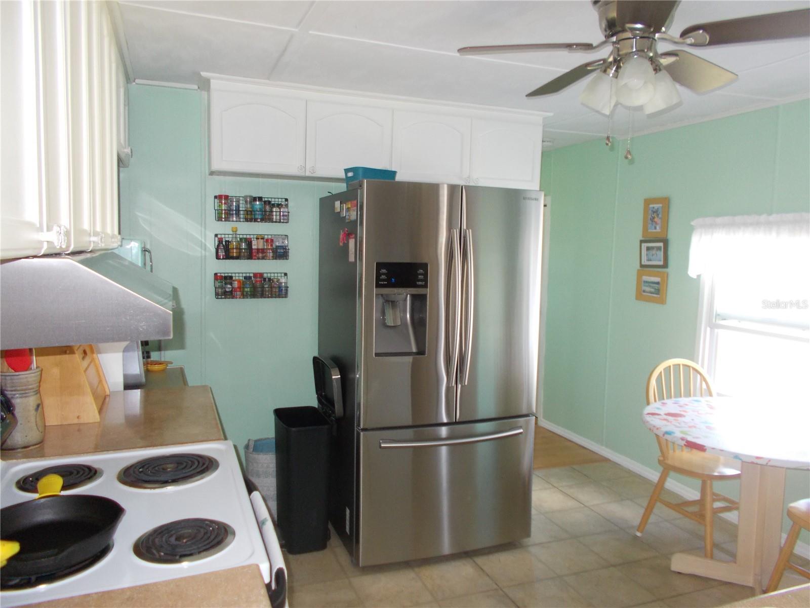 Image 5 of 54 For 5632 Holiday Park Boulevard