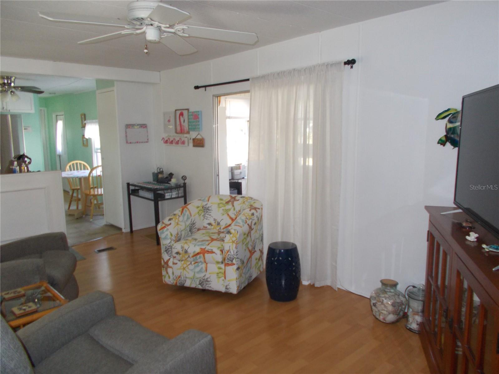 Image 8 of 54 For 5632 Holiday Park Boulevard