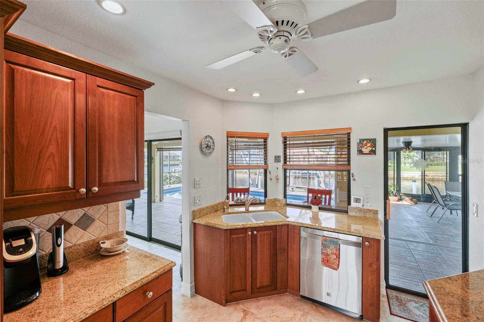 Image 18 of 46 For 611 Bal Harbor Boulevard