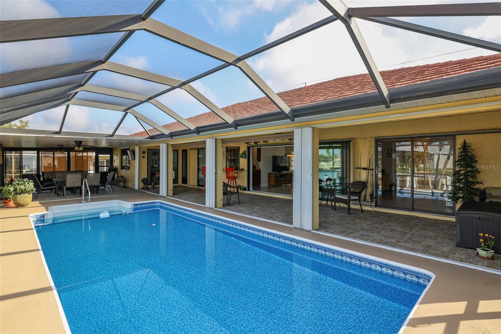 Image 37 of 46 For 611 Bal Harbor Boulevard