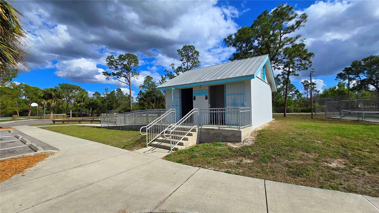 Image 33 of 33 For 13528 Carousel Drive