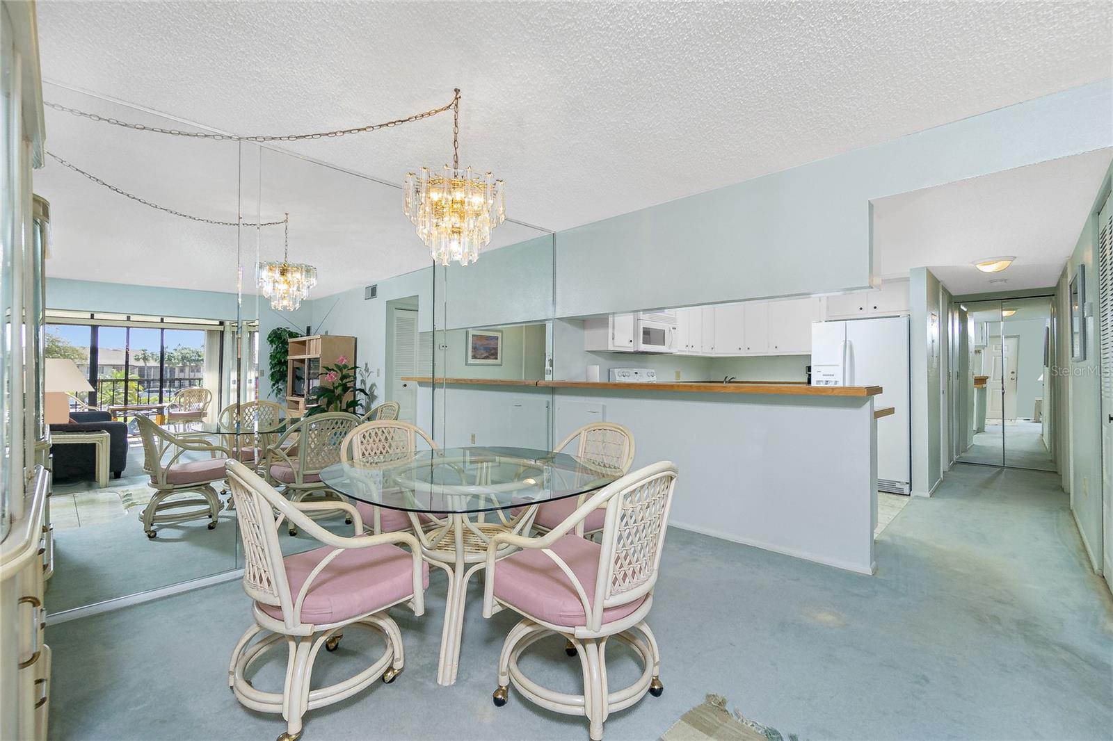 Image 15 of 40 For 1515 Forrest Nelson Boulevard R201