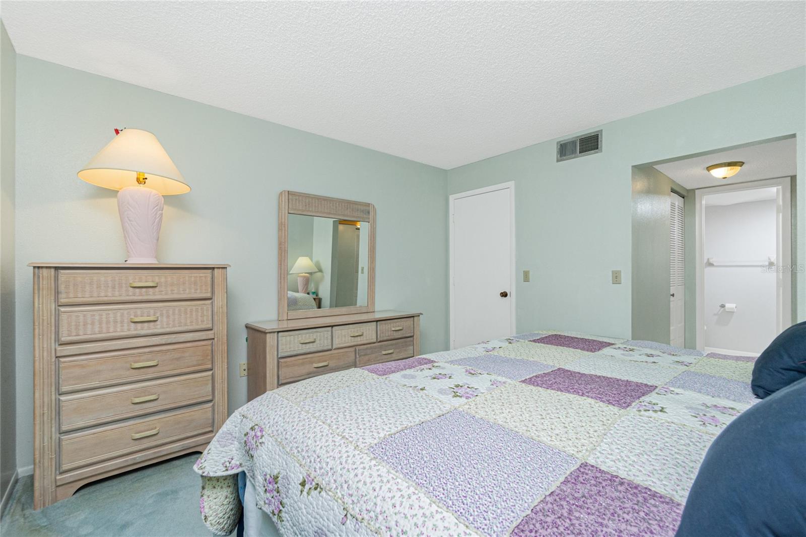 Image 18 of 40 For 1515 Forrest Nelson Boulevard R201