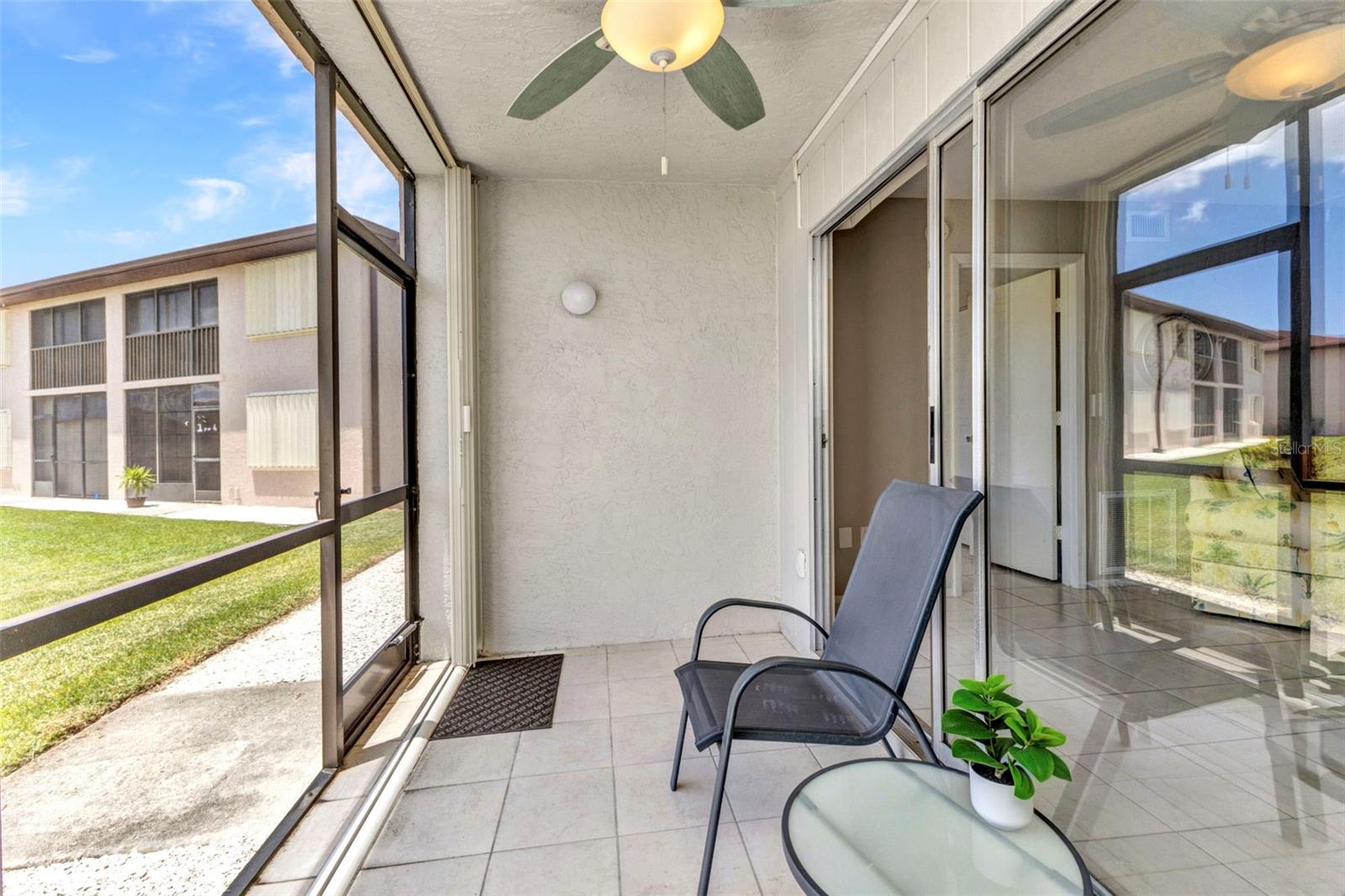 Image 26 of 36 For 25100 Sandhill Boulevard R104
