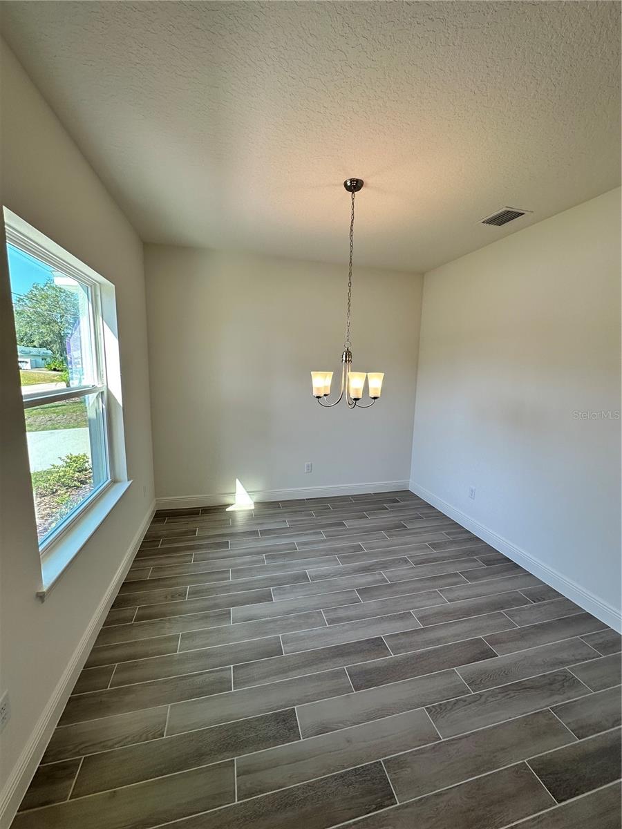 Image 3 of 15 For 8 Wood Crest Lane