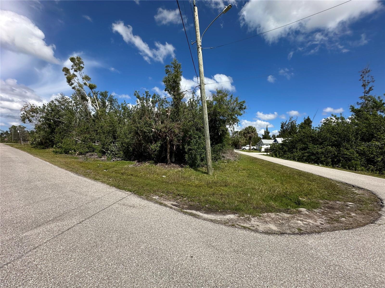 Image 2 of 11 For 4315 Garden Road
