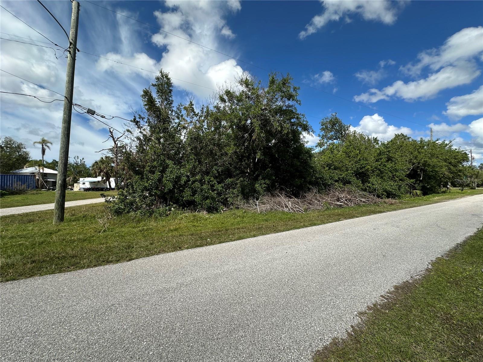 Image 5 of 11 For 4315 Garden Road