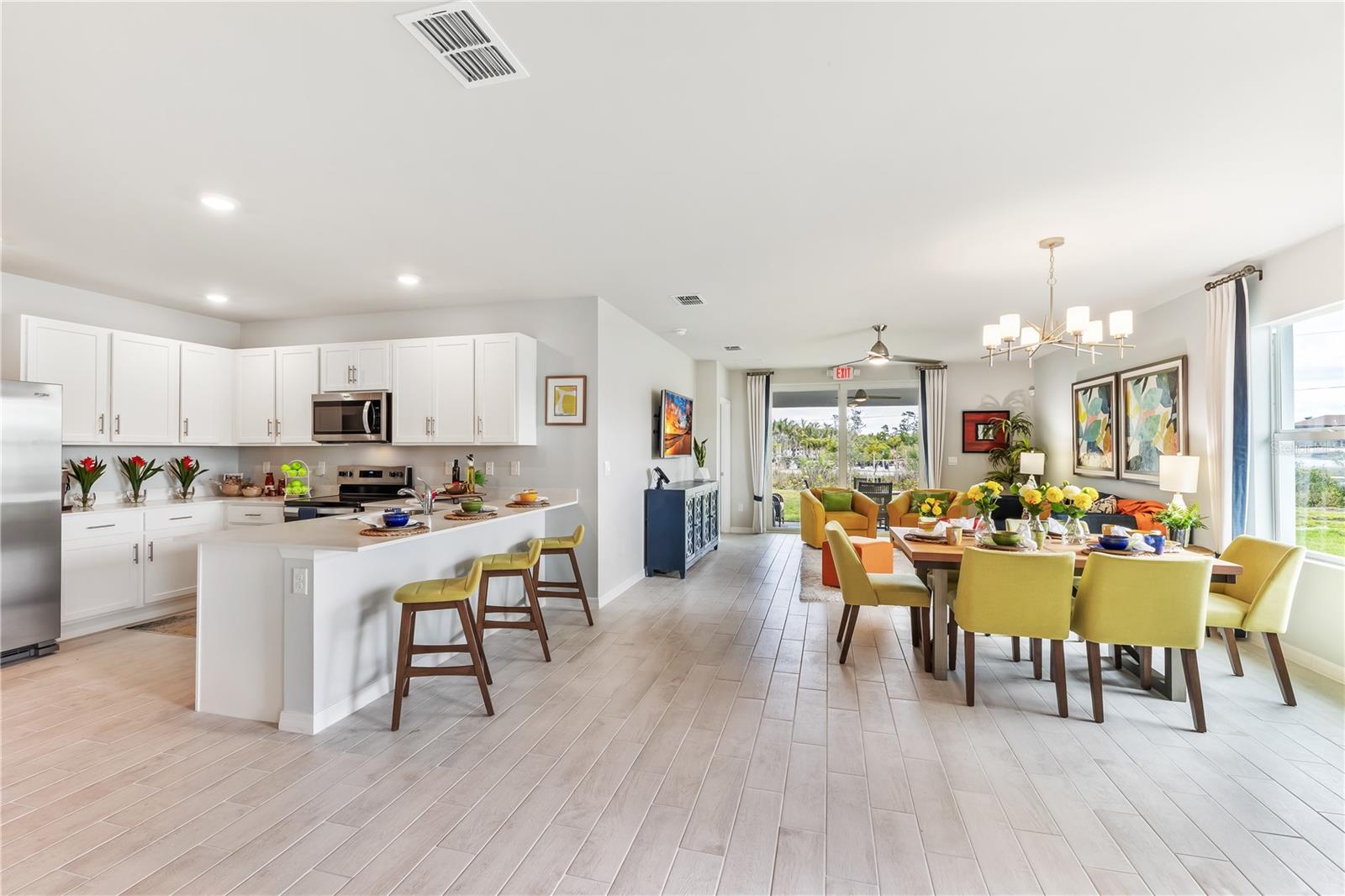 Image 6 of 14 For 9459 Sunbeam Circle