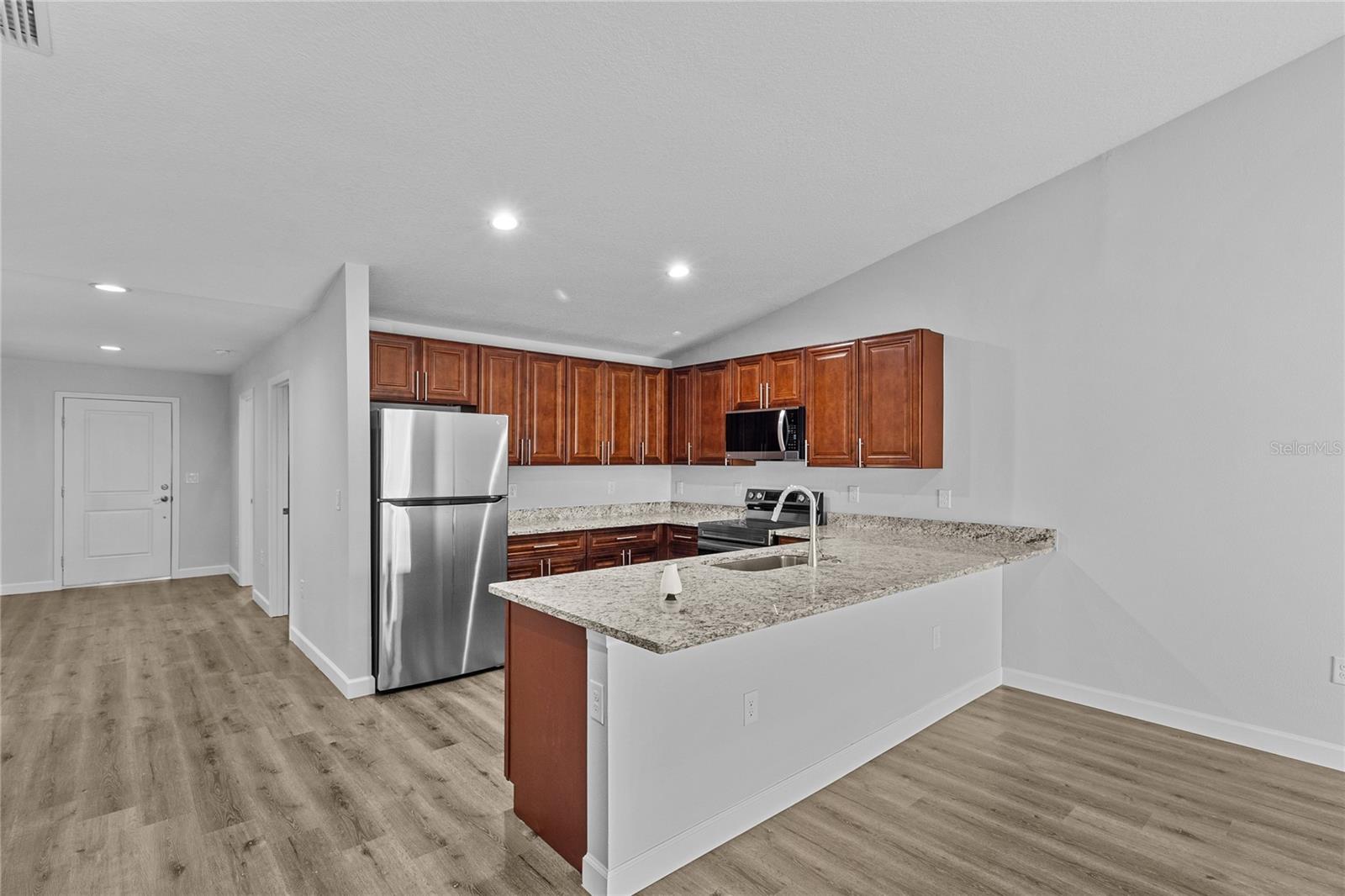 Image 13 of 46 For 8471 Agate Street 8473