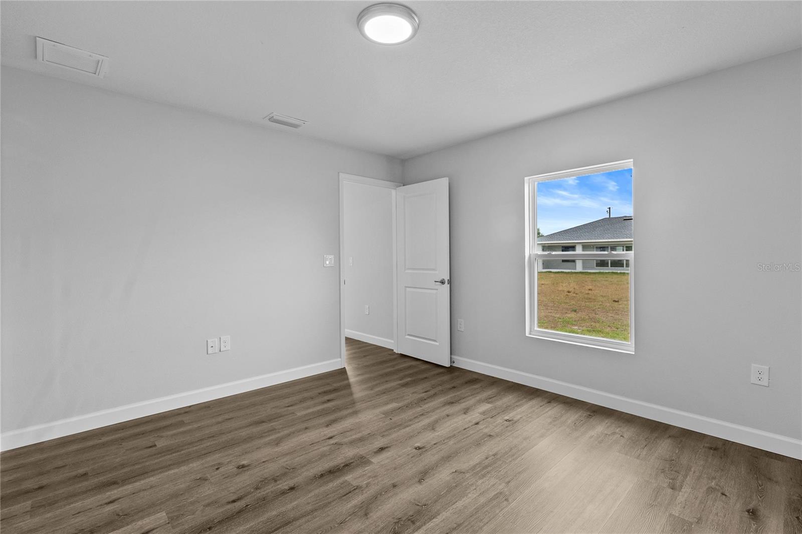 Image 19 of 46 For 8471 Agate Street 8473