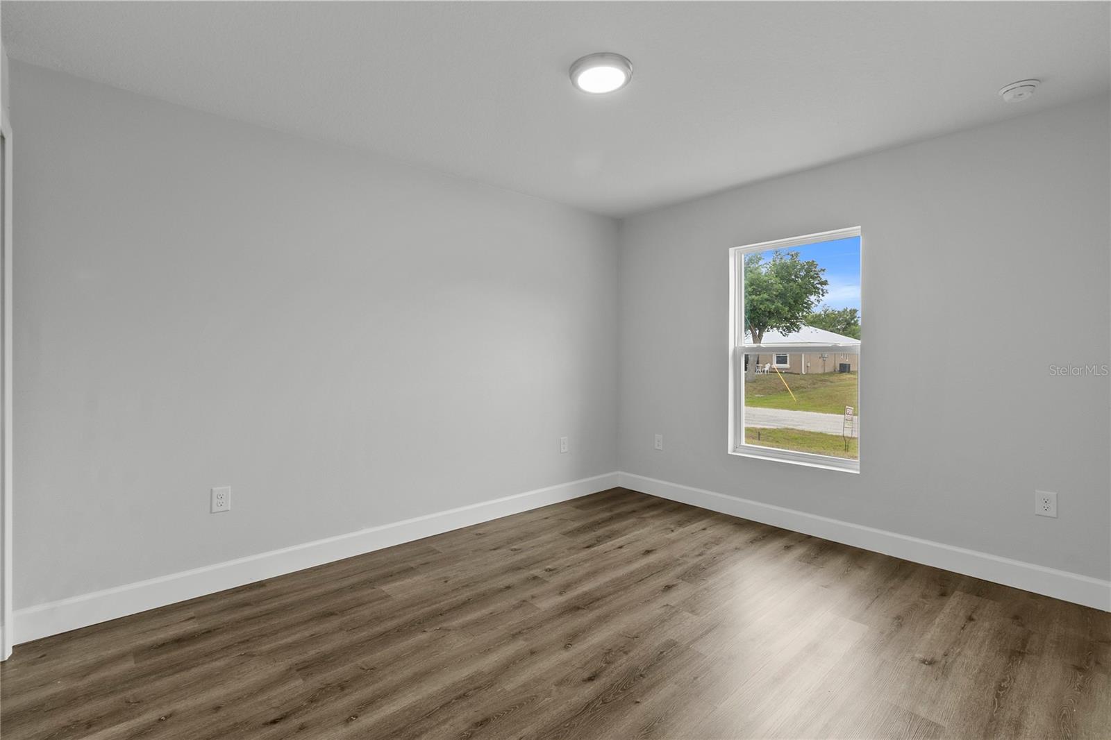 Image 23 of 46 For 8471 Agate Street 8473
