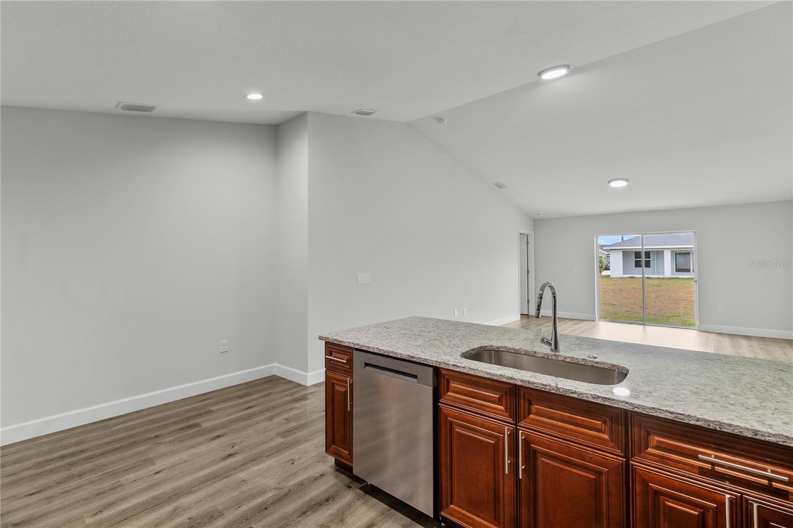 Image 31 of 46 For 8471 Agate Street 8473