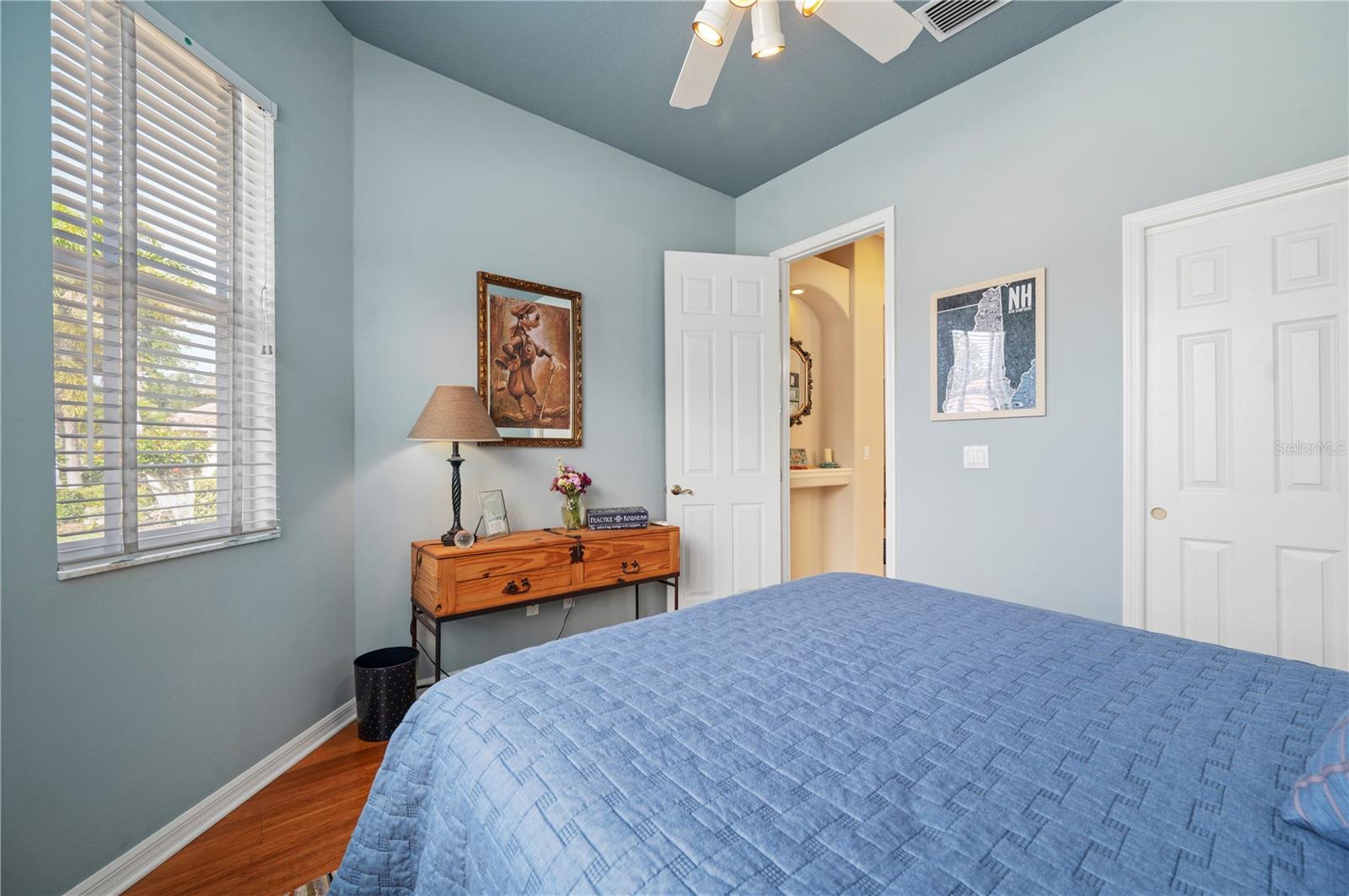 Image 41 of 81 For 5017 Hanging Moss Lane