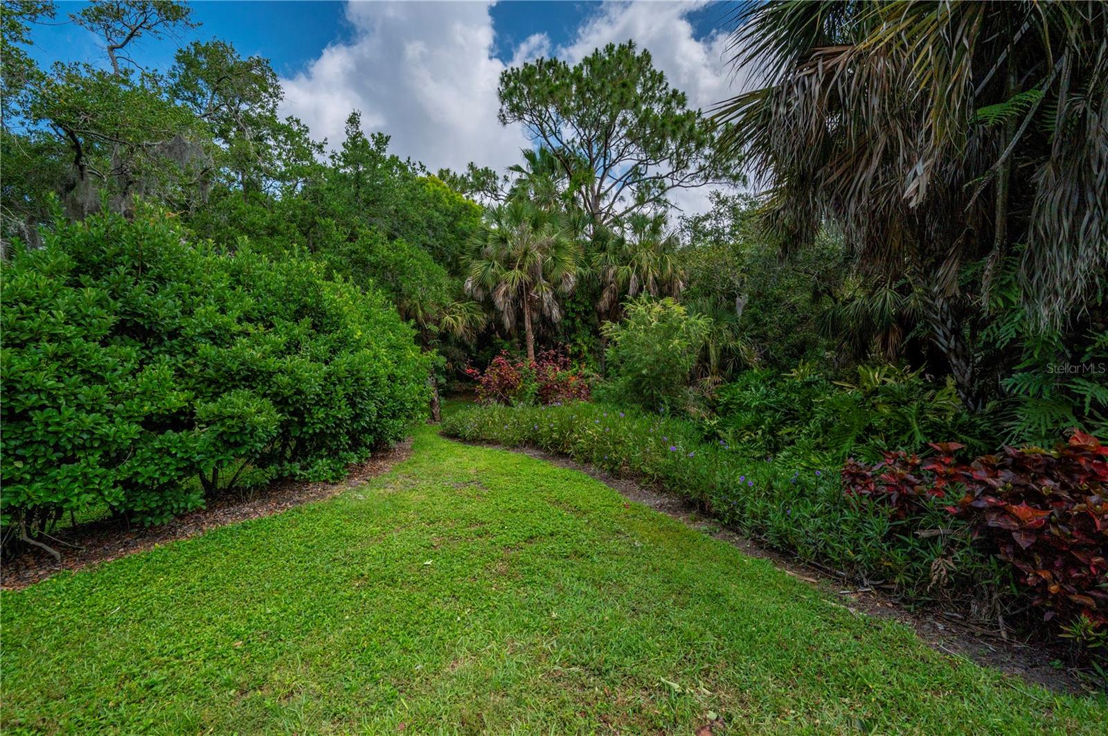 Image 54 of 81 For 5017 Hanging Moss Lane
