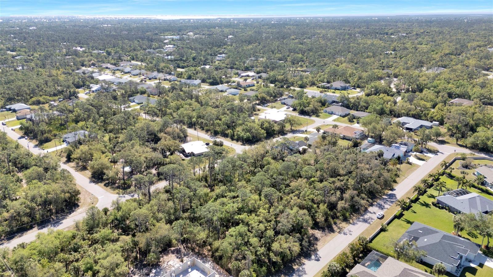 Image 17 of 21 For 2456 Hiawatha Street