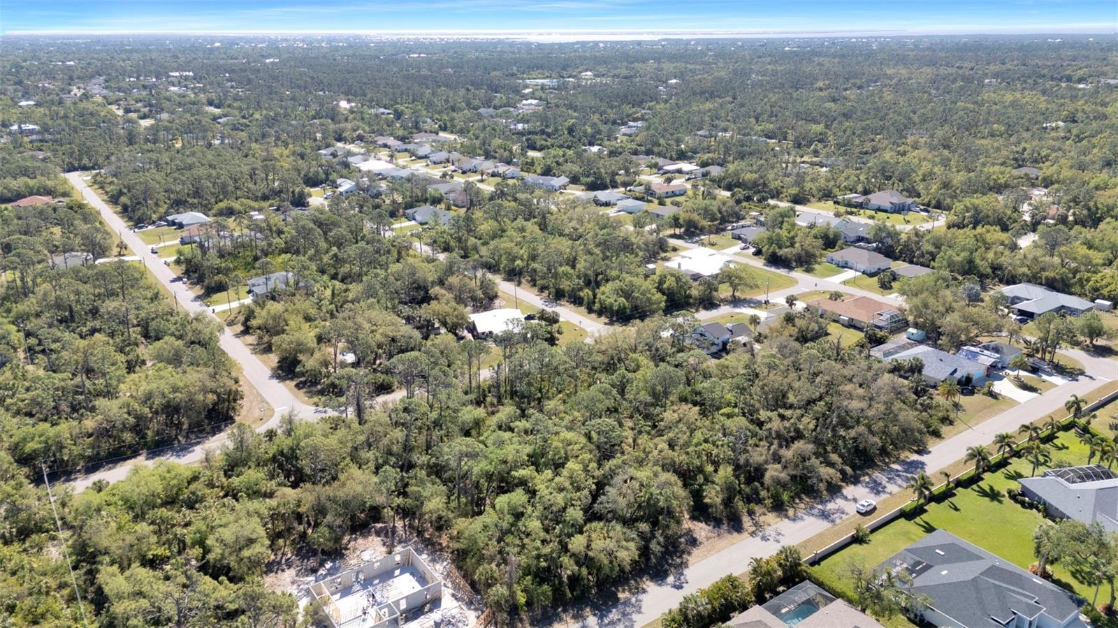 Image 18 of 21 For 2456 Hiawatha Street