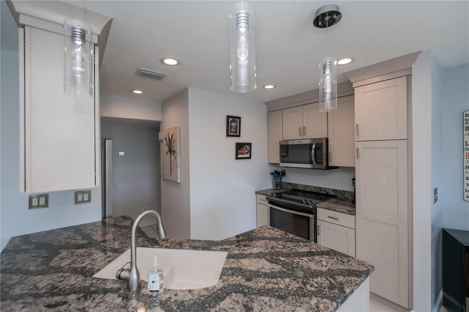 Image 9 of 60 For 3256 White Ibis Court 13b