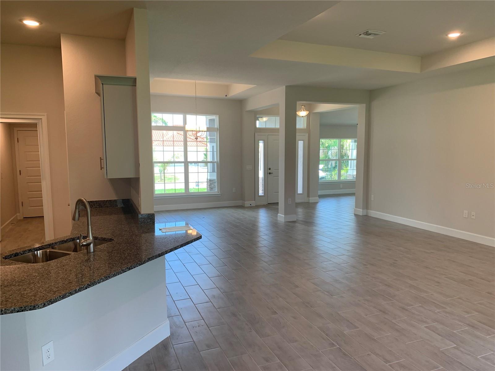 Image 4 of 8 For 14583 Lillian Circle