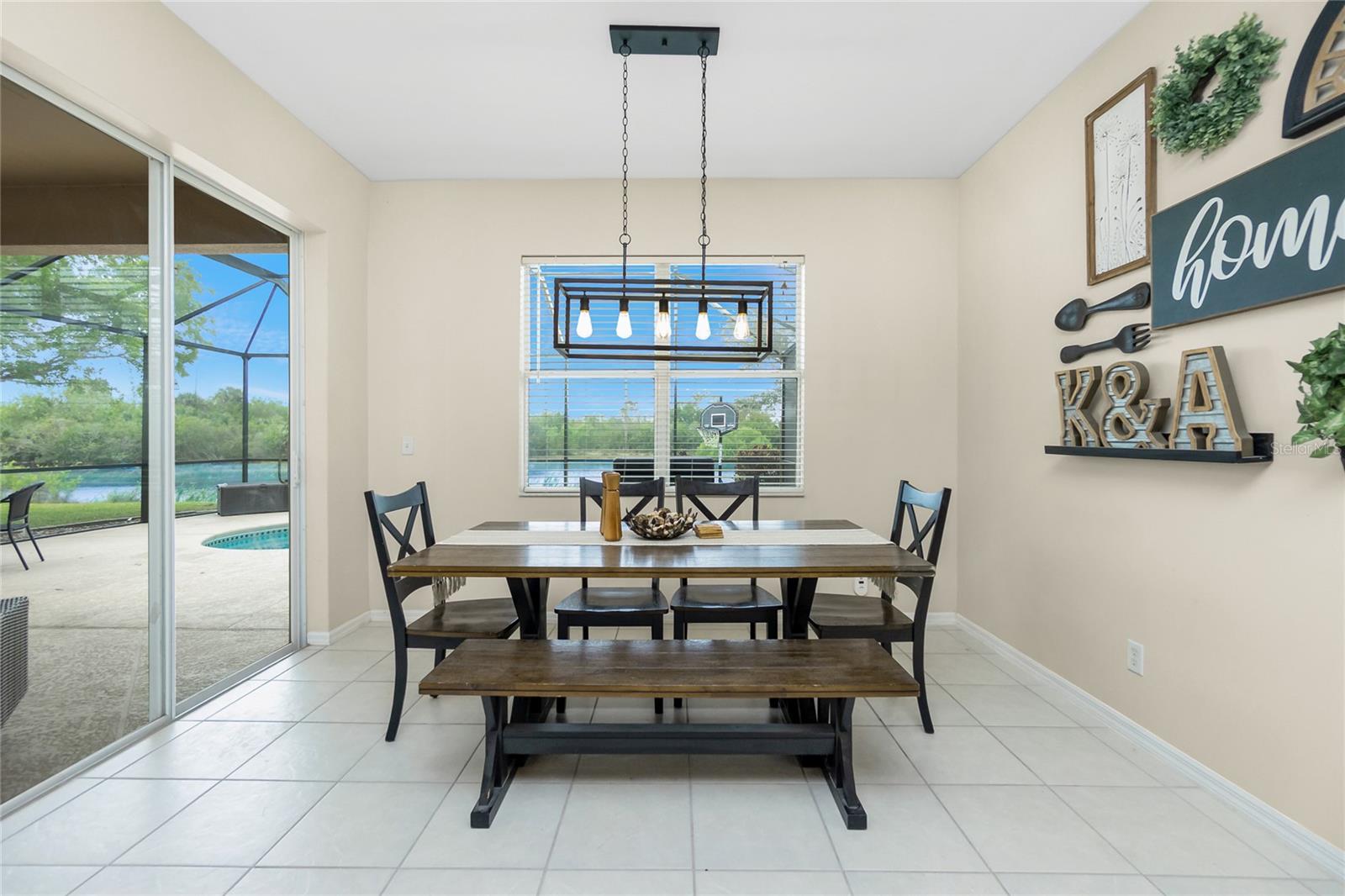 Image 22 of 56 For 12759 Pembroke Circle S