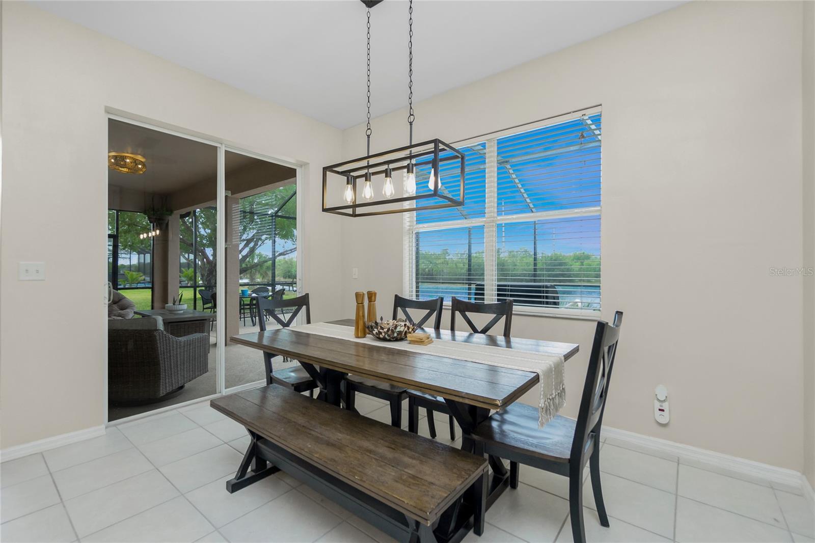 Image 23 of 56 For 12759 Pembroke Circle S