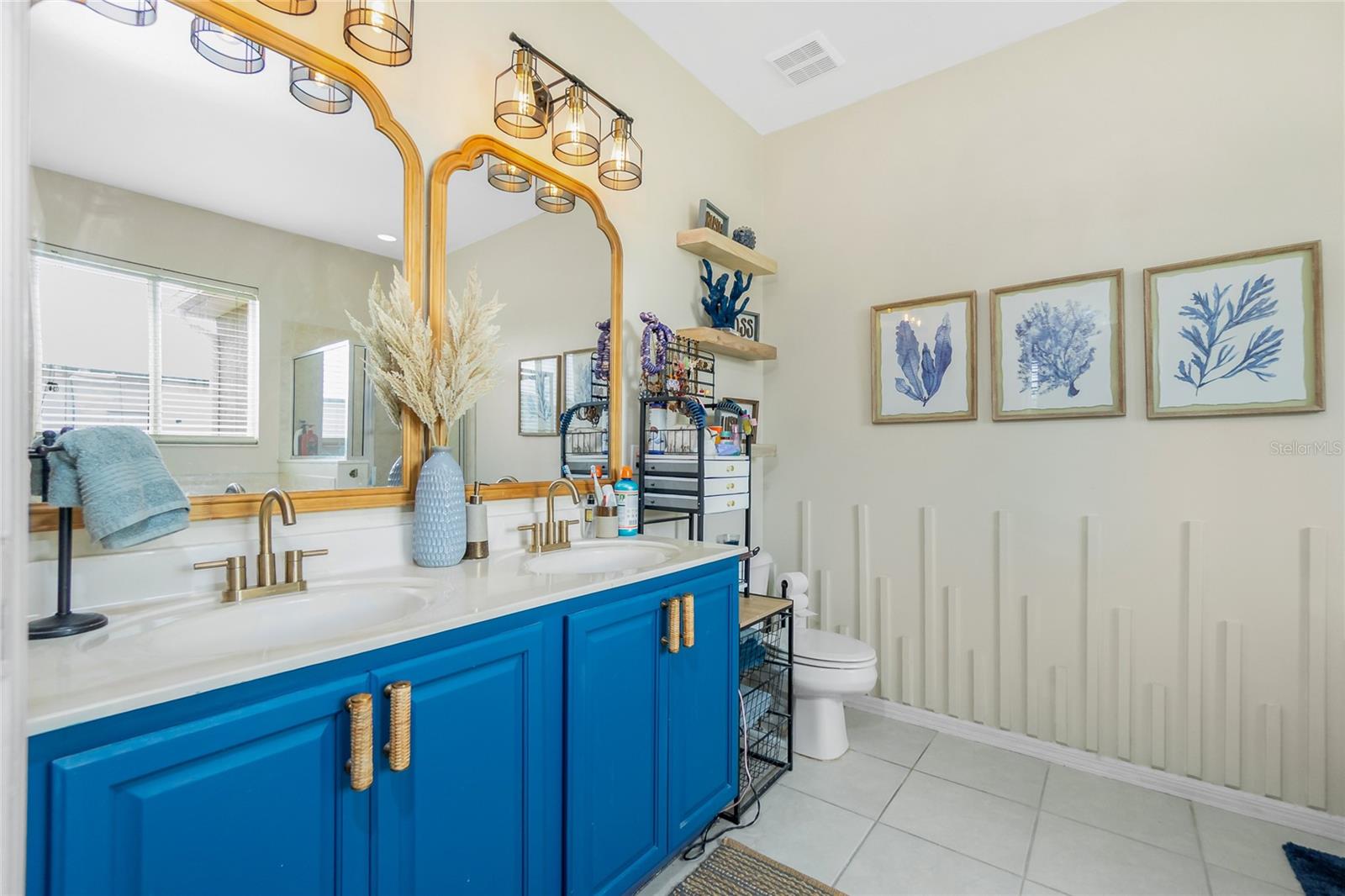 Image 29 of 56 For 12759 Pembroke Circle S